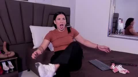      online show from November 2025 11:21:01 AM