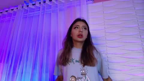 Snapshot of sofly_s chatting on February 2025 11:52:01 AM Sofi online show from February 2025 11:52:01 AM