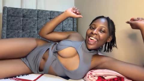 Snapshot of soft_nicole chatting on May 2026 08:57:02 PM soft_nicole online show from May 2026 08:57:02 PM