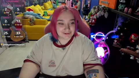 Sofie online show from December 2024 03:31:02 PM