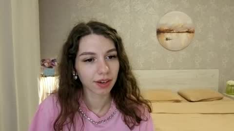 Kelly online show from April 2026 07:07:02 PM