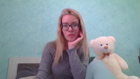 softy_aura online show from March 2026 09:02:02 AM