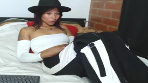  Sofy  online show from November 2025 02:25:01 AM