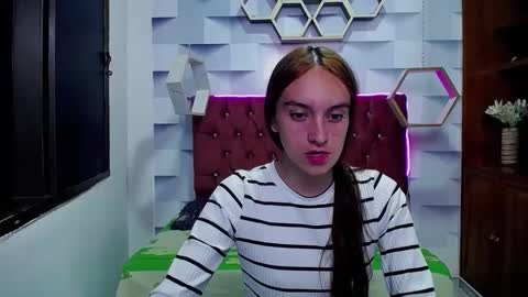 sofyswee online show from March 2025 12:22:01 AM