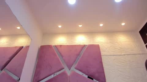 SOL  ANGEL online show from April 2026 07:07:02 PM