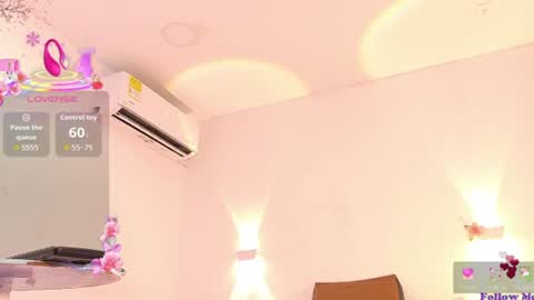 Snapshot of sol_vanegas chatting on June 2026 08:22:02 PM SOL online show from June 2026 08:22:02 PM