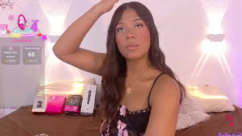 Snapshot of sol_vanegas chatting on July 2026 08:22:01 PM SOL online show from July 2026 08:22:01 PM