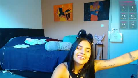 Mila online show from September 2025 05:02:02 PM