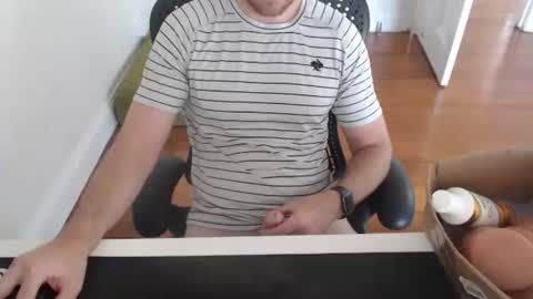 Snapshot of solidpaulie chatting on October 2025 03:48:02 AM Paul online show from October 2025 03:48:02 AM