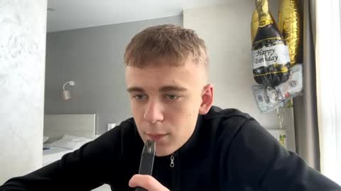 Snapshot of solofury chatting on May 2026 10:10:02 AM Jett online show from May 2026 10:10:02 AM