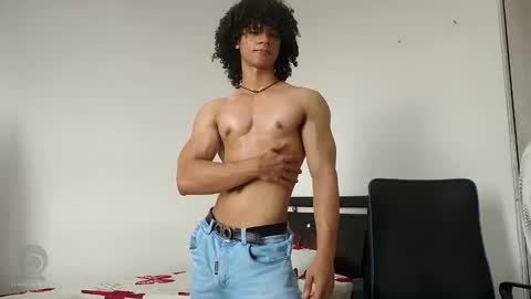 Snapshot of solorizo chatting on May 2026 09:31:01 PM Hi Im Weller Check my Bio online show from May 2026 09:31:01 PM