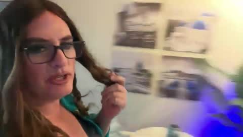 someonespeicial online show from September 2025 01:05:02 AM