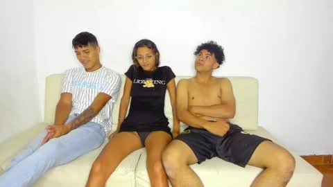 Zoe Santiago And Justin online show from June 2026 06:08:01 AM