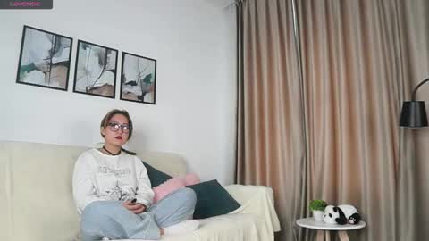 Snapshot of sommerkilgo chatting on September 2025 01:51:02 AM Alexa online show from September 2025 01:51:02 AM