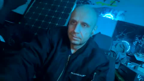 Snapshot of son_e_blacc chatting on February 2025 05:53:02 PM Soni online show from February 2025 05:53:02 PM