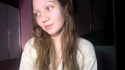 Snapshot of songarreola chatting on February 2026 06:17:01 PM Emily online show from February 2026 06:17:01 PM