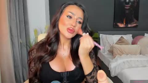 Sonia  Rey online show from July 2026 05:08:02 PM
