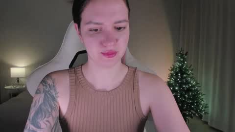 Snapshot of sonia_moon_ chatting on December 2024 01:37:01 AM sonia_moon_ online show from December 2024 01:37:01 AM