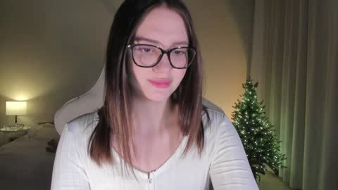 Snapshot of sonia_moon_ chatting on December 2024 02:41:02 AM sonia_moon_ online show from December 2024 02:41:02 AM