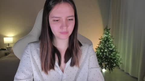 Snapshot of sonia_moon_ chatting on January 2025 04:34:01 AM sonia_moon_ online show from January 2025 04:34:01 AM