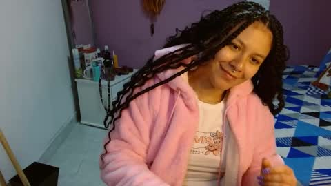 sonialatin69 online show from December 2024 12:13:02 PM