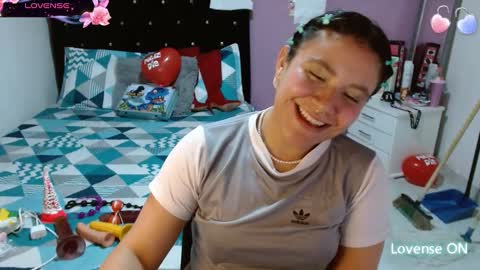 sonialatin69 online show from February 2025 10:04:02 PM