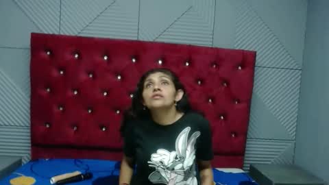 Sonia online show from April 2026 07:04:02 PM