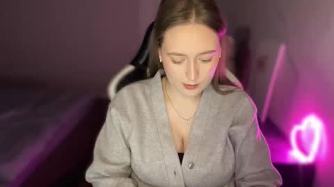 OksiFels online show from March 2026 03:18:01 PM