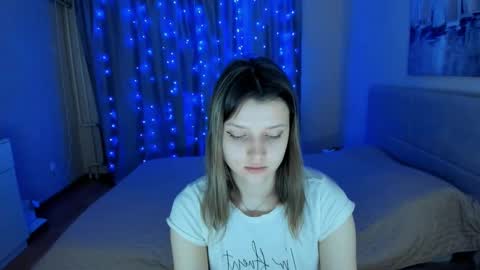 Snapshot of soninex chatting on December 2024 12:00:01 PM SoniNex online show from December 2024 12:00:01 PM