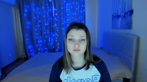 Snapshot of soninex chatting on December 2024 12:02:01 PM SoniNex online show from December 2024 12:02:01 PM