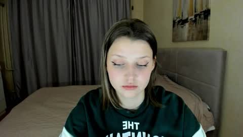 Snapshot of soninex chatting on October 2025 03:23:02 PM SoniNex online show from October 2025 03:23:02 PM