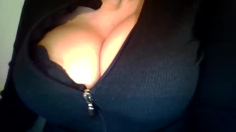 Sonnya online show from December 2024 01:36:02 PM