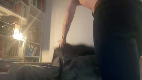 Snapshot of sonnymadraga chatting on October 2025 11:43:02 AM Sonny Madraga online show from October 2025 11:43:02 AM