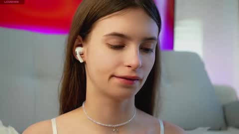 Eva 3 online show from February 2025 07:42:02 AM