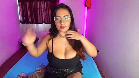 Snapshot of soph_antony chatting on May 2026 10:38:02 PM soph_antony online show from May 2026 10:38:02 PM