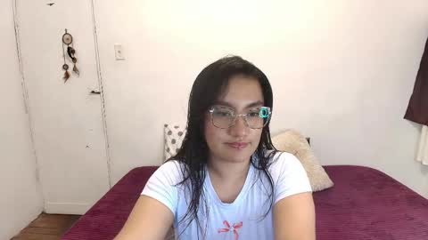 Snapshot of soph_antony chatting on May 2026 04:39:02 AM soph_antony online show from May 2026 04:39:02 AM
