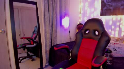 sophie online show from February 2025 05:09:02 AM