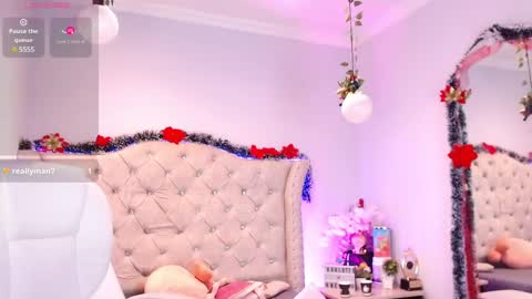 Snapshot of sophi_gray chatting on December 2024 02:04:01 AM Shophi online show from December 2024 02:04:01 AM