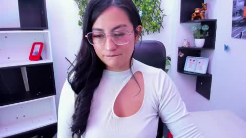 sophi_hardd online show from February 2026 04:19:01 PM