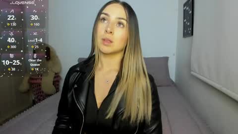 Snapshot of sophi_moreno chatting on May 2026 02:41:02 AM Sofi online show from May 2026 02:41:02 AM