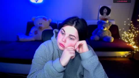 sophia__olsen online show from December 2024 01:18:02 PM
