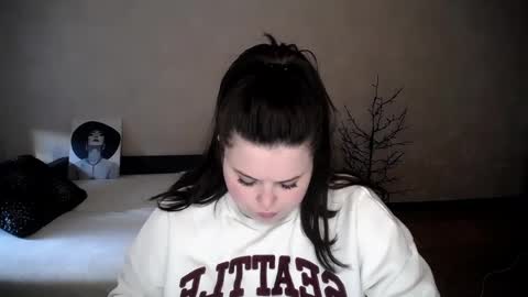 sophia__olsen online show from April 2026 05:26:02 AM