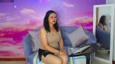Snapshot of sophia_blade chatting on January 2025 12:10:01 PM sophia_blade online show from January 2025 12:10:01 PM