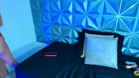 sophia online show from April 2026 08:39:01 PM