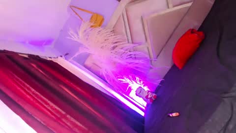 sophia_horny19 online show from June 2026 06:32:02 PM