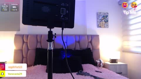 Sophia Carson online show from January 2025 12:54:01 PM