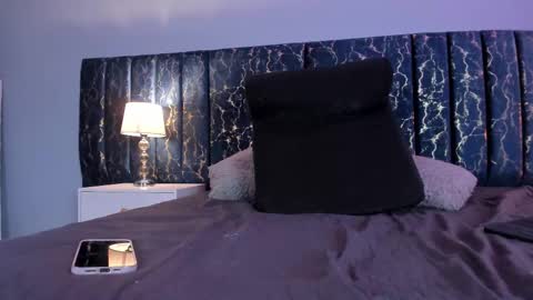 Sofia  online show from September 2025 03:05:01 PM