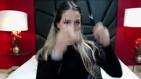 Snapshot of sophia_loreenn chatting on December 2024 02:32:01 PM Sofia online show from December 2024 02:32:01 PM