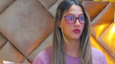 Sofia online show from December 2025 04:23:01 PM