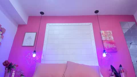 Snapshot of sophia_models chatting on July 2026 07:31:01 PM Sophia online show from July 2026 07:31:01 PM